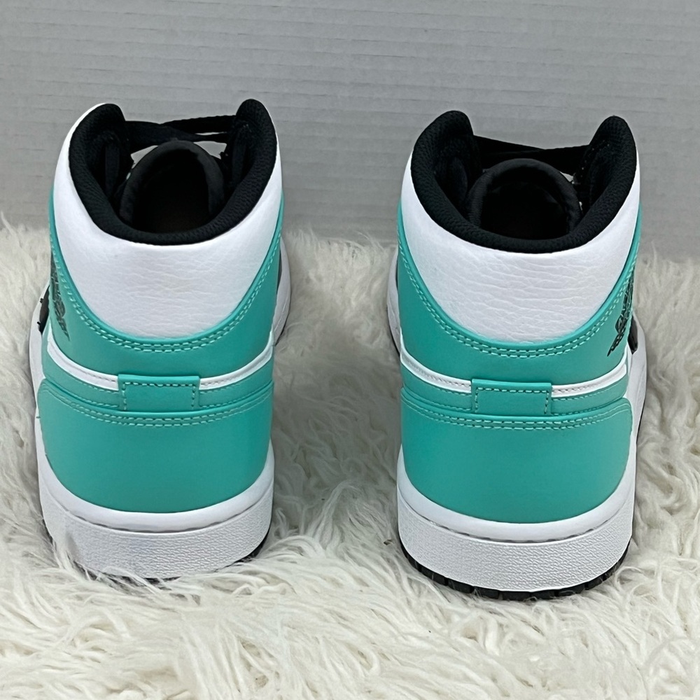 Air Jordan 1 Mid, Tropical Twist - Picture 10 of 11